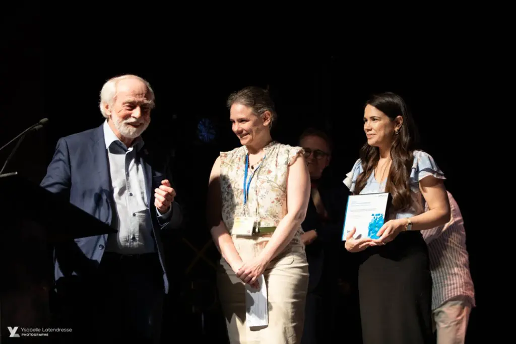 Les Cabanes culturelles remportent le prix Culture et développement remis par Les Arts et la Ville !