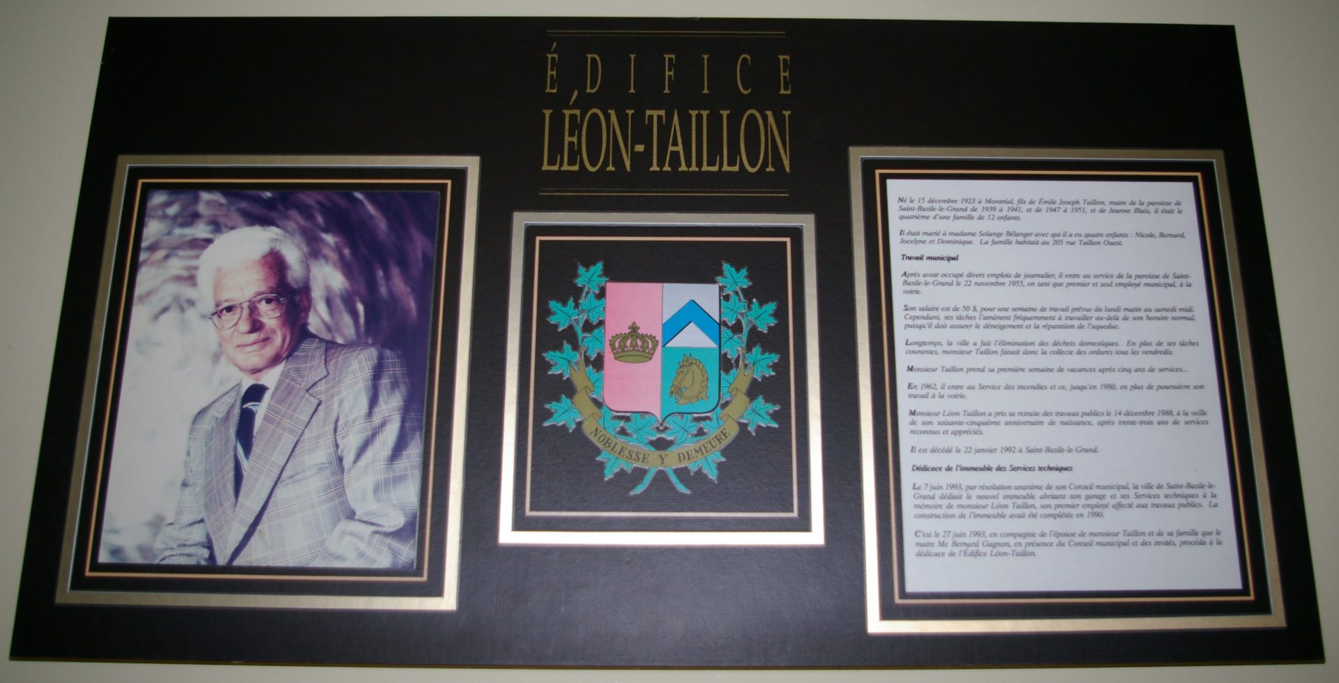 Plaque commémorative • Hommage à Léon Taillon